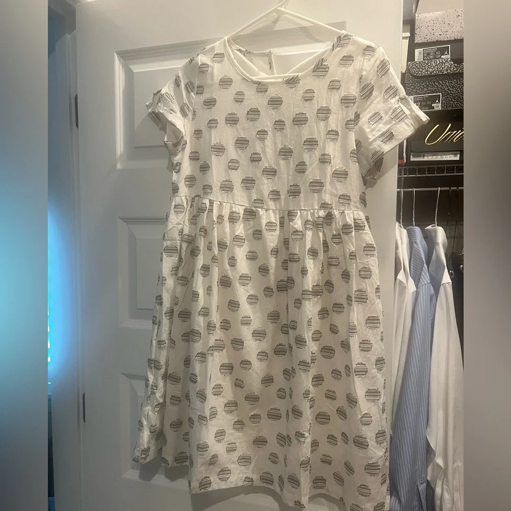Dress - Picture 1 of 4